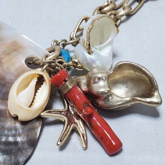 Banana Republic mother of pearl seashell with charms on a gold chain - Picture 5 of 10